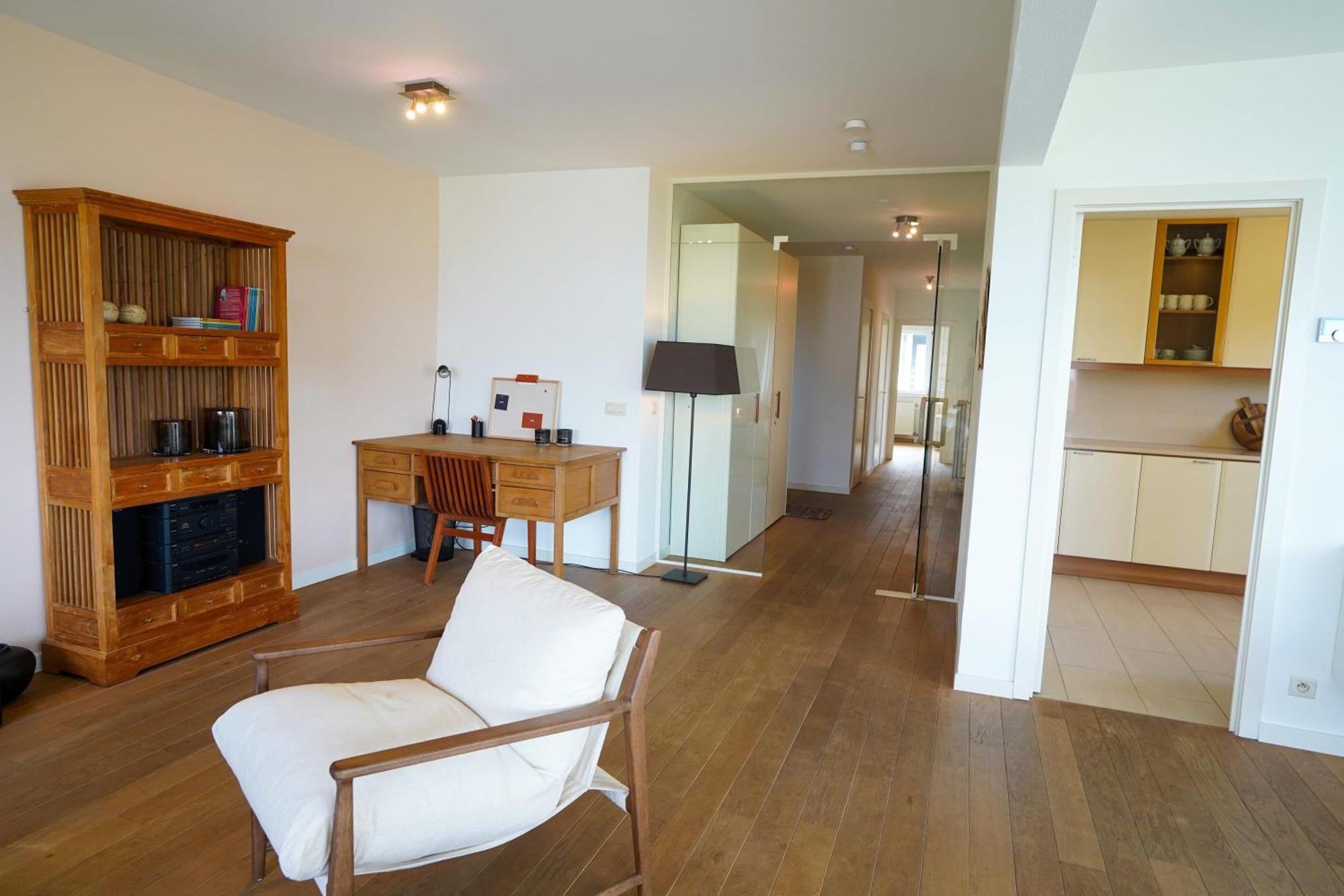 Huswell - With Sea View & Terrace In Oostduinkerke Appartement