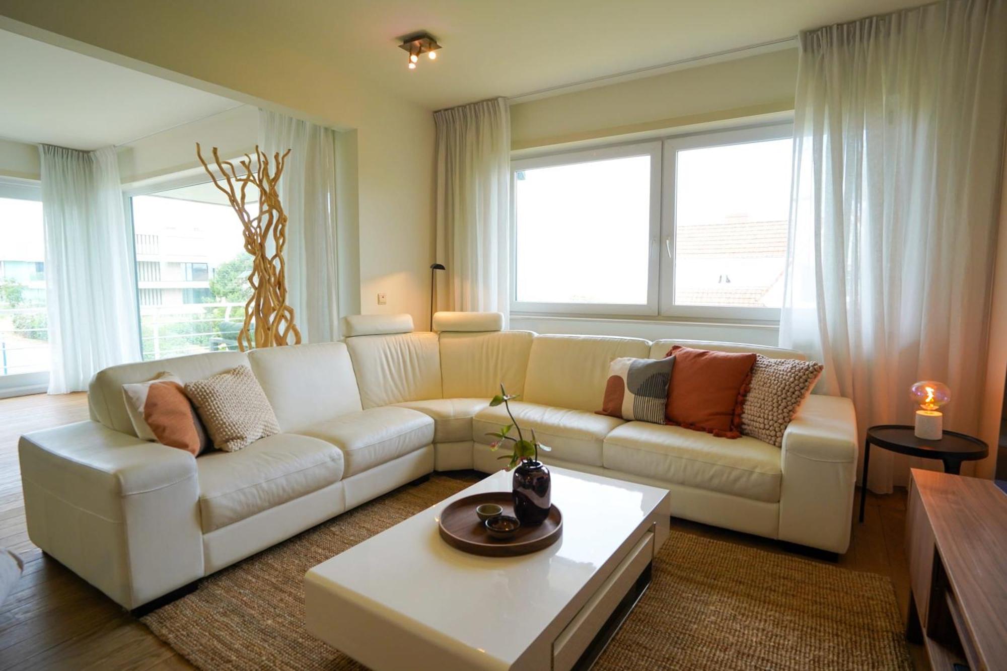Huswell - With Sea View & Terrace In Oostduinkerke Appartement Coxyde