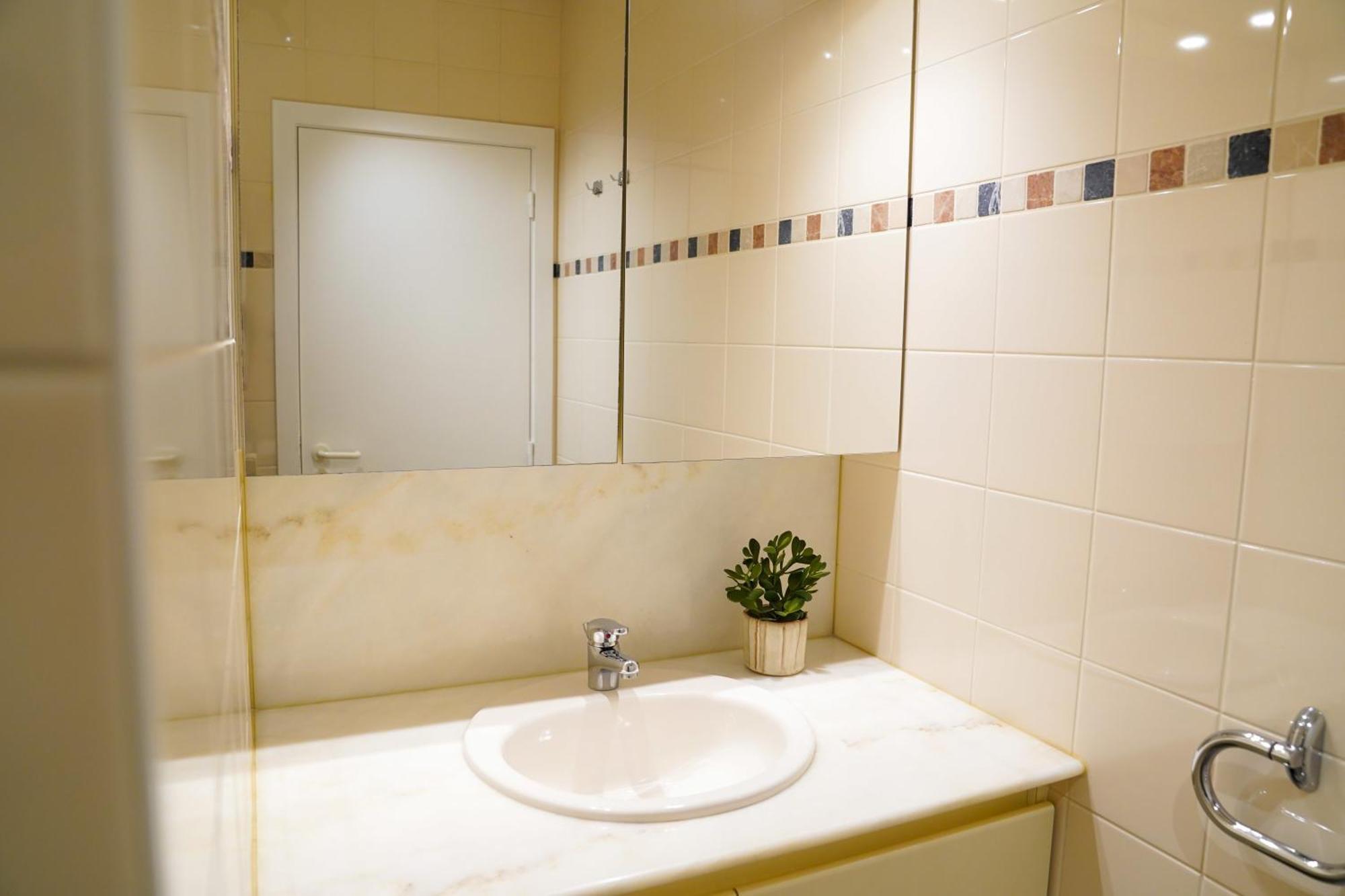 Huswell - With Sea View & Terrace In Oostduinkerke * Coxyde