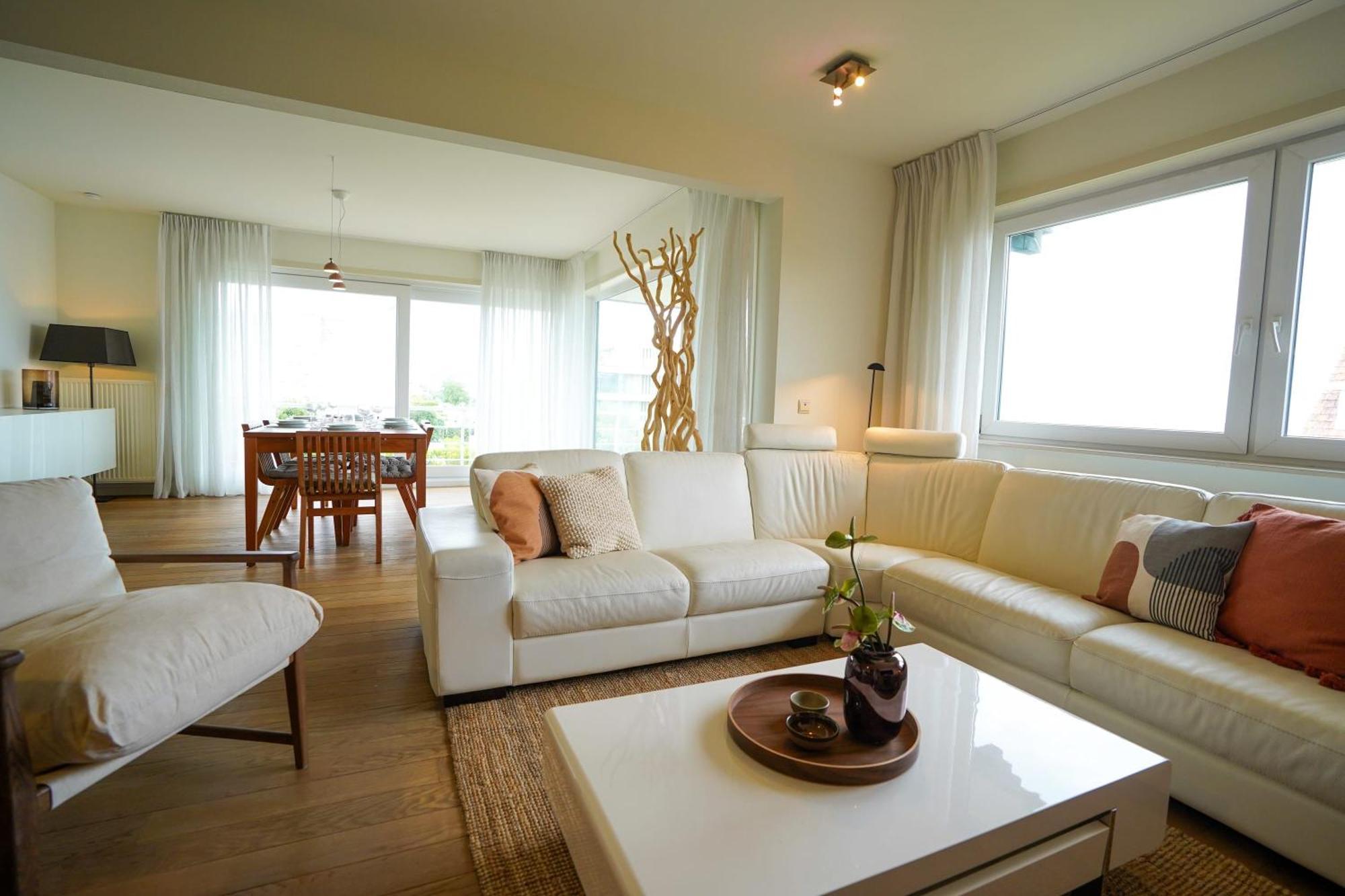 Huswell - With Sea View & Terrace In Oostduinkerke Apartment Koksijde
