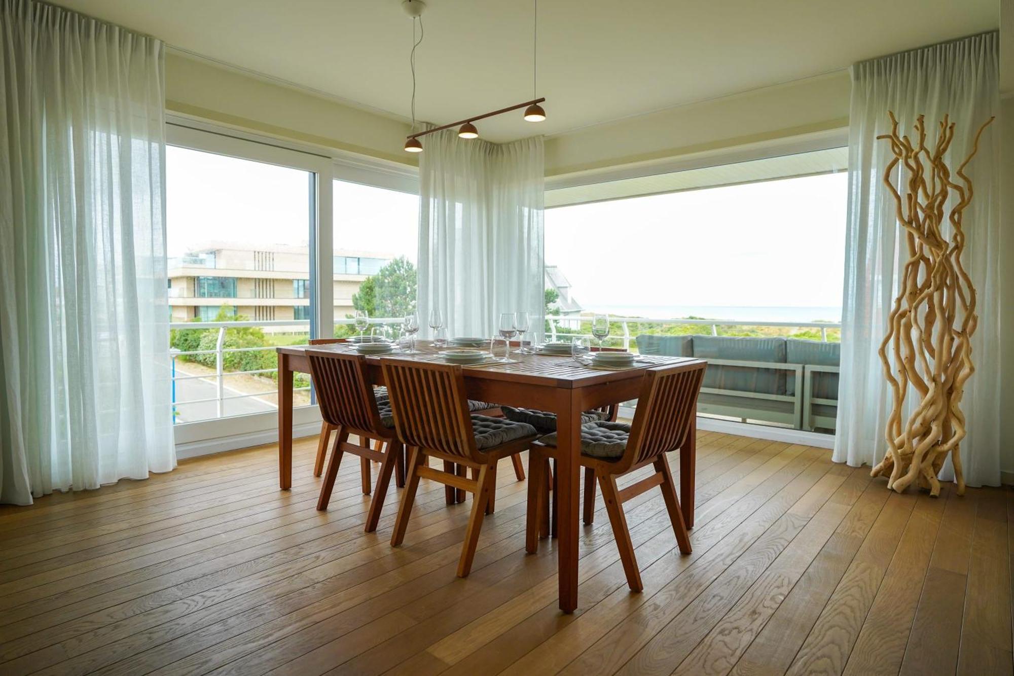 Huswell - With Sea View & Terrace In Oostduinkerke *
